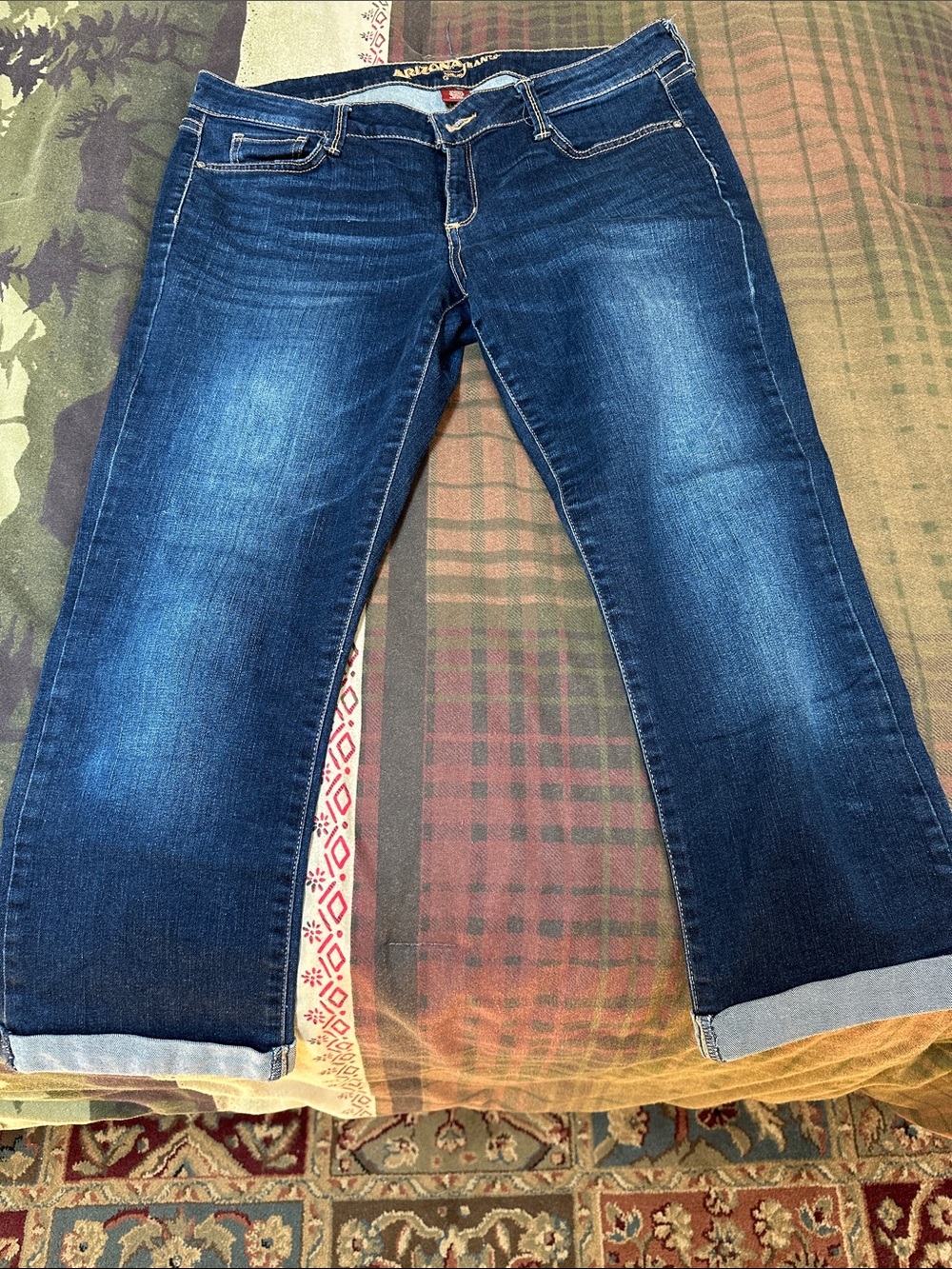 Arizona Jean Company Junior's Crop Jeans in Dark Blue Wash